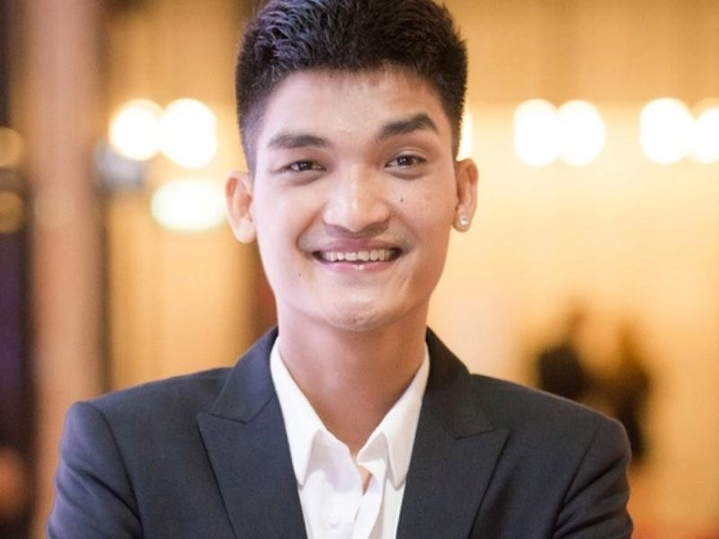 dien-vien-mac-van-khoa-1