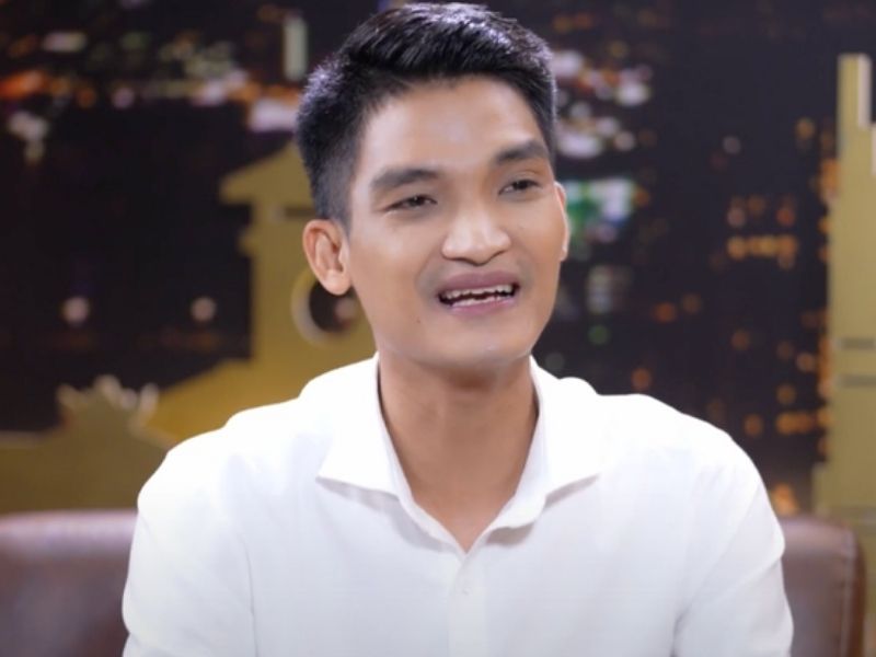 dien-vien-mac-van-khoa