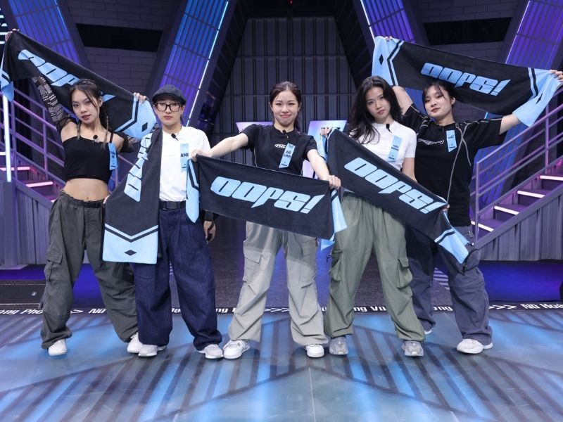 gameshow-nu-hoang-vu-dao-duong-pho-1