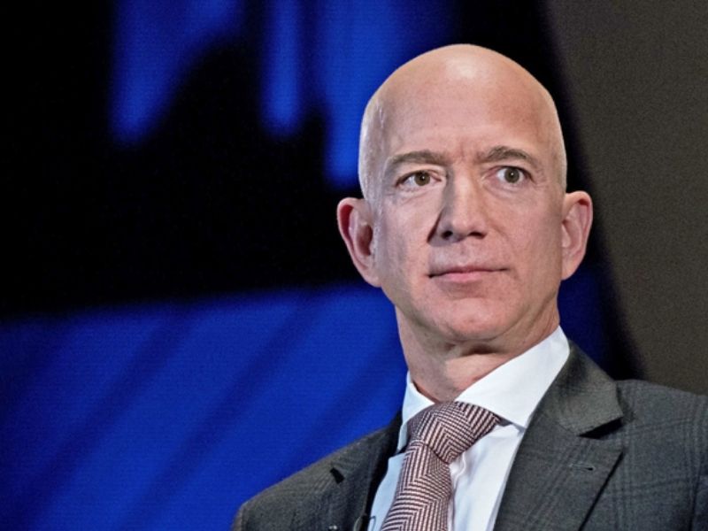ty-phu-jeff-bezos-1